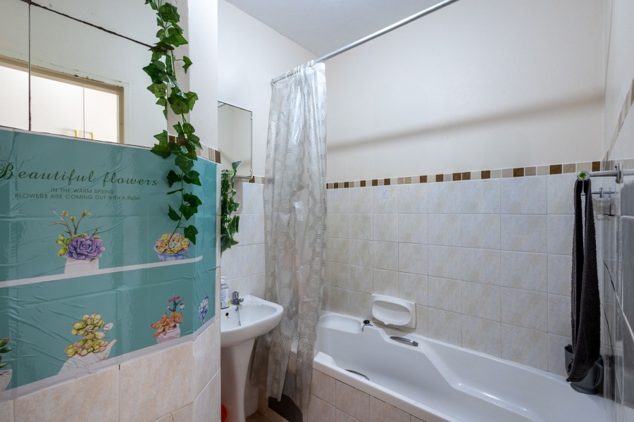 2 Bedroom Property for Sale in Old Place Western Cape